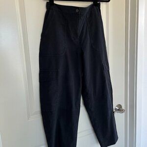 Lululemon Light Utilitech Cargo Pocket High-Rise Pant size 28